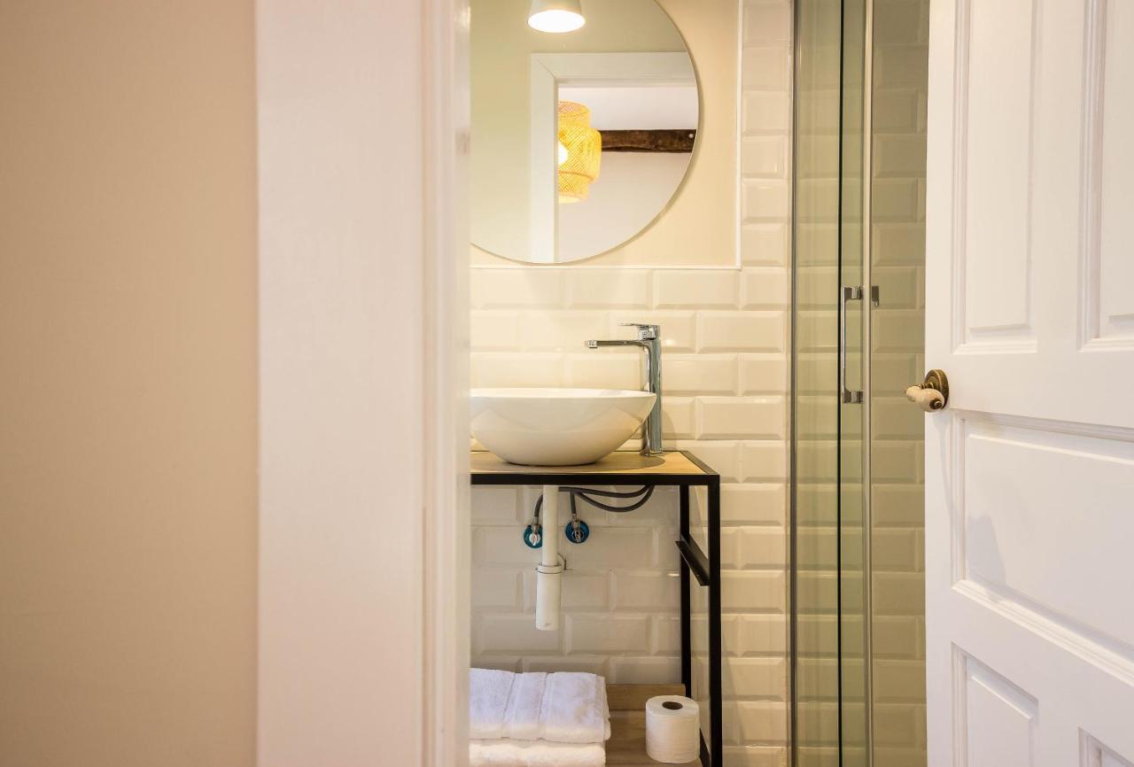 Hostal Lierganes Fluviarium Rooms מראה חיצוני תמונה