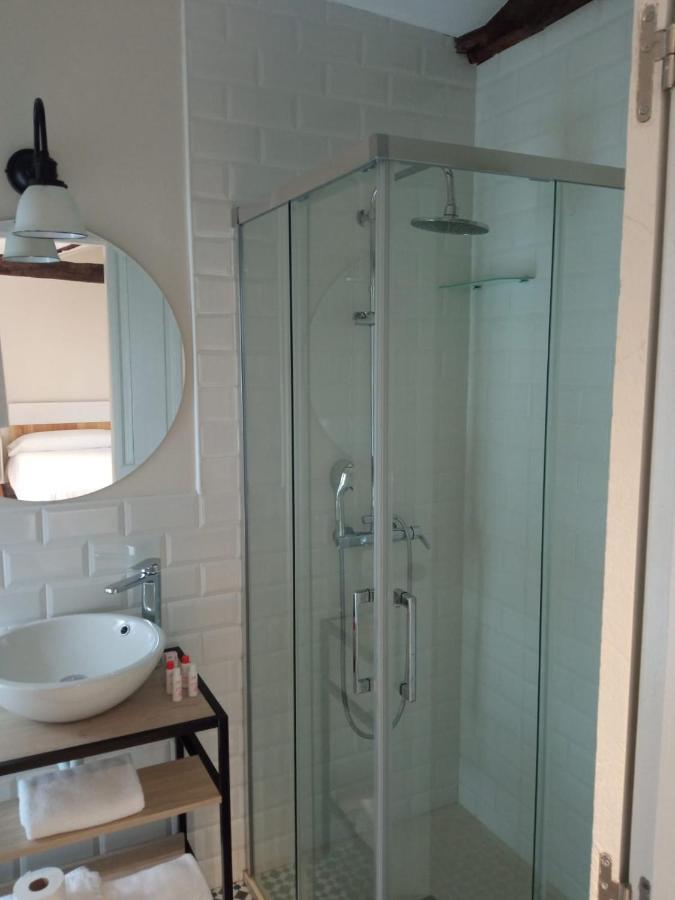 Hostal Lierganes Fluviarium Rooms מראה חיצוני תמונה