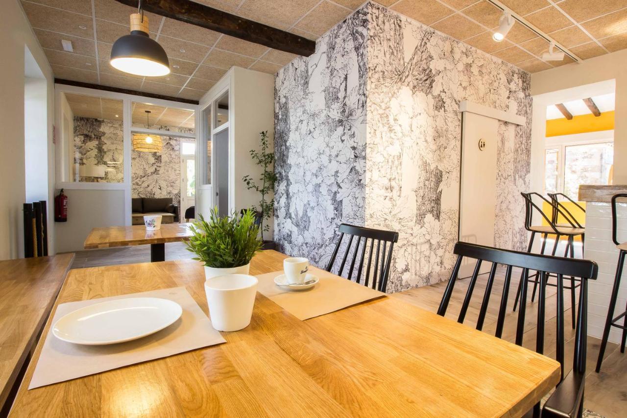 Hostal Lierganes Fluviarium Rooms מראה חיצוני תמונה