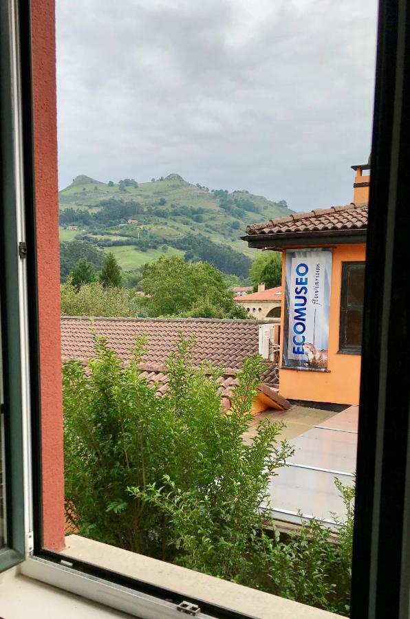 Hostal Lierganes Fluviarium Rooms מראה חיצוני תמונה