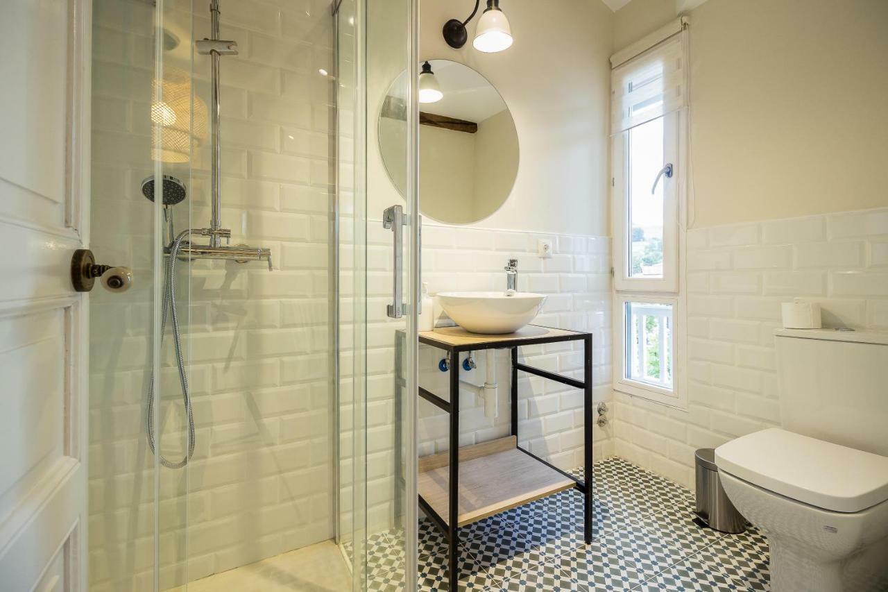 Hostal Lierganes Fluviarium Rooms מראה חיצוני תמונה