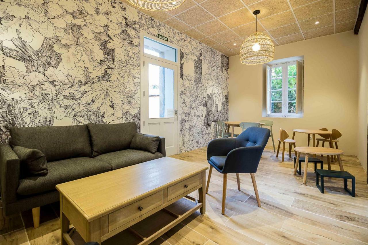 Hostal Lierganes Fluviarium Rooms מראה חיצוני תמונה