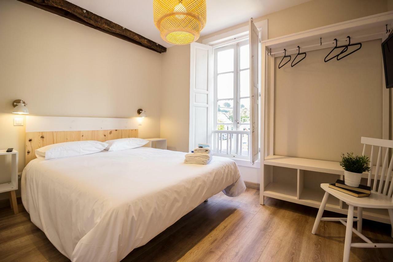 Hostal Lierganes Fluviarium Rooms מראה חיצוני תמונה