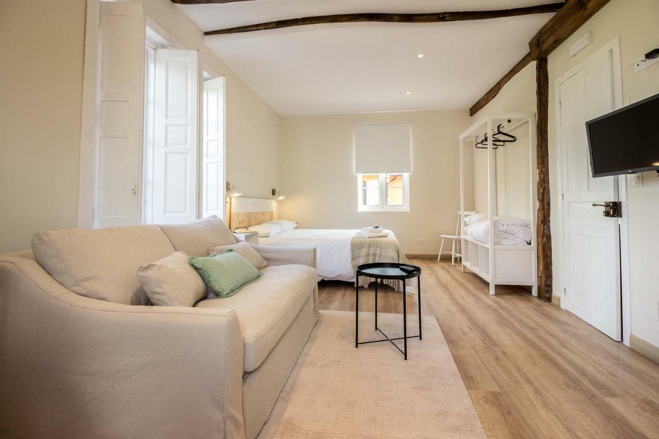 Hostal Lierganes Fluviarium Rooms מראה חיצוני תמונה